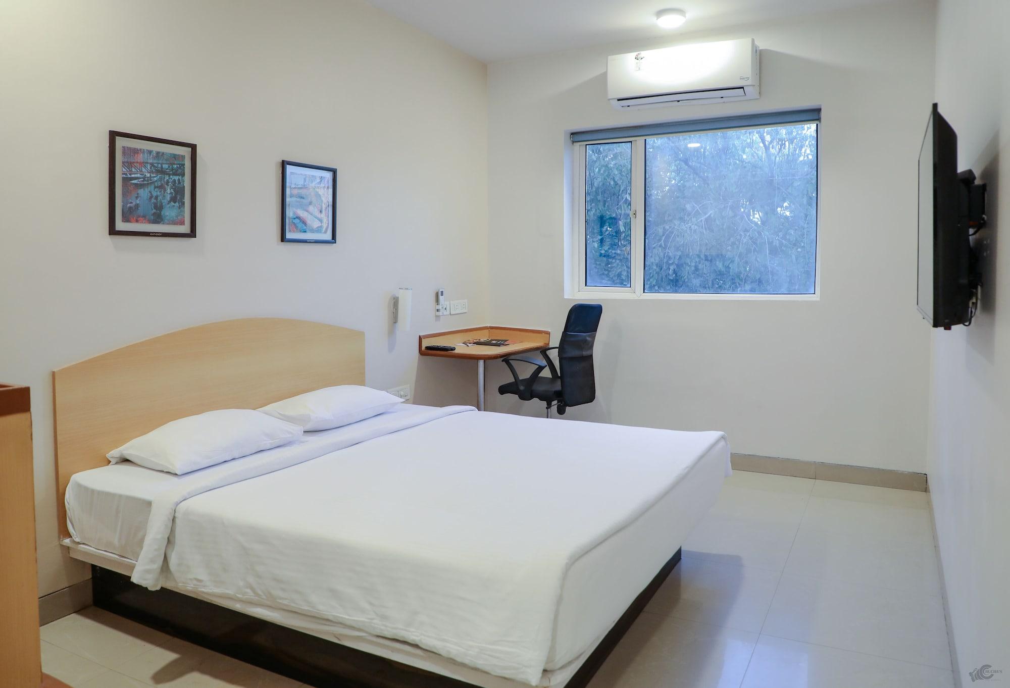 Nashik Hotel Bagian luar foto