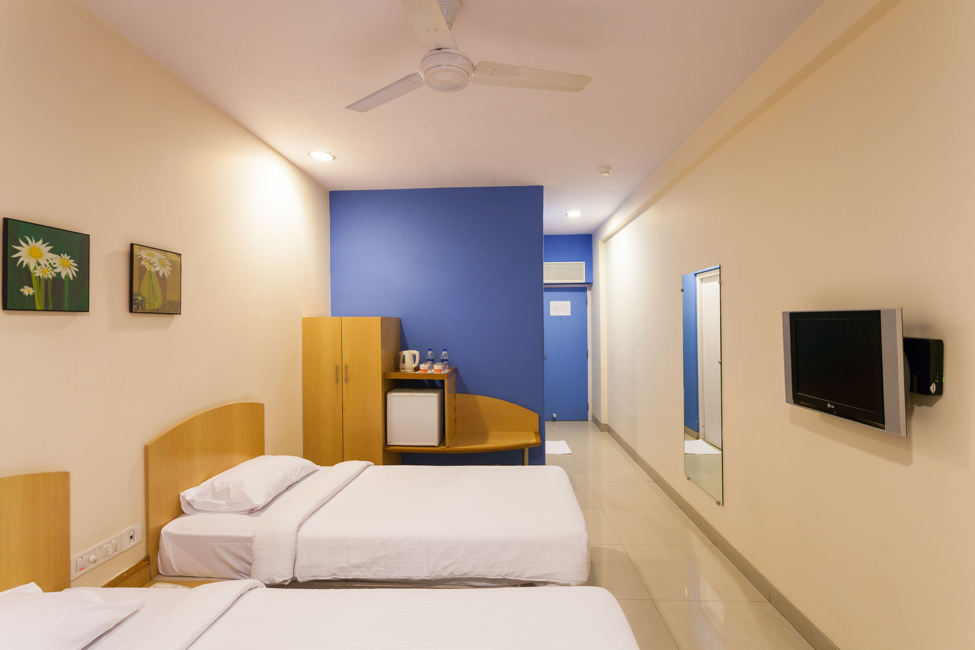 Nashik Hotel Bagian luar foto